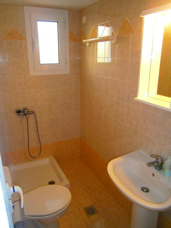 Iremia Rooms Adamantas  Zewnętrze zdjęcie
